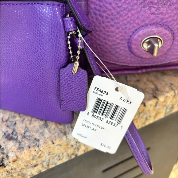 COACH Bleecker Mini Brooklyn Messenger & Matching Wristlet Set – Loganberry - Picture 4 of 13